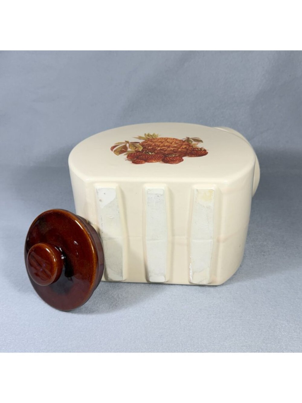 Vintage Hyalyn USA Tilted Cookie Jar Canister Pineapple Strawberry Fruit 9" - Picture 12 of 12
